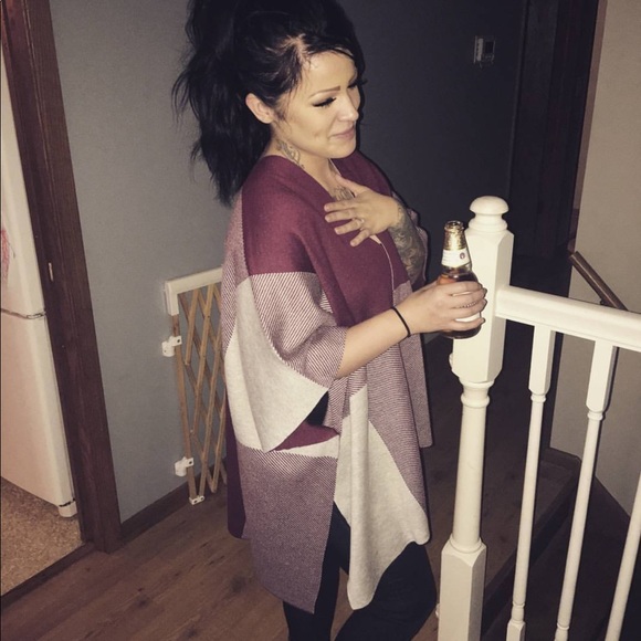 Meet your Posher, Jade - Picture 1 of 1